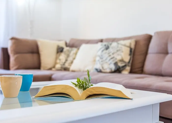 Casa Cala Biriala 公寓 *